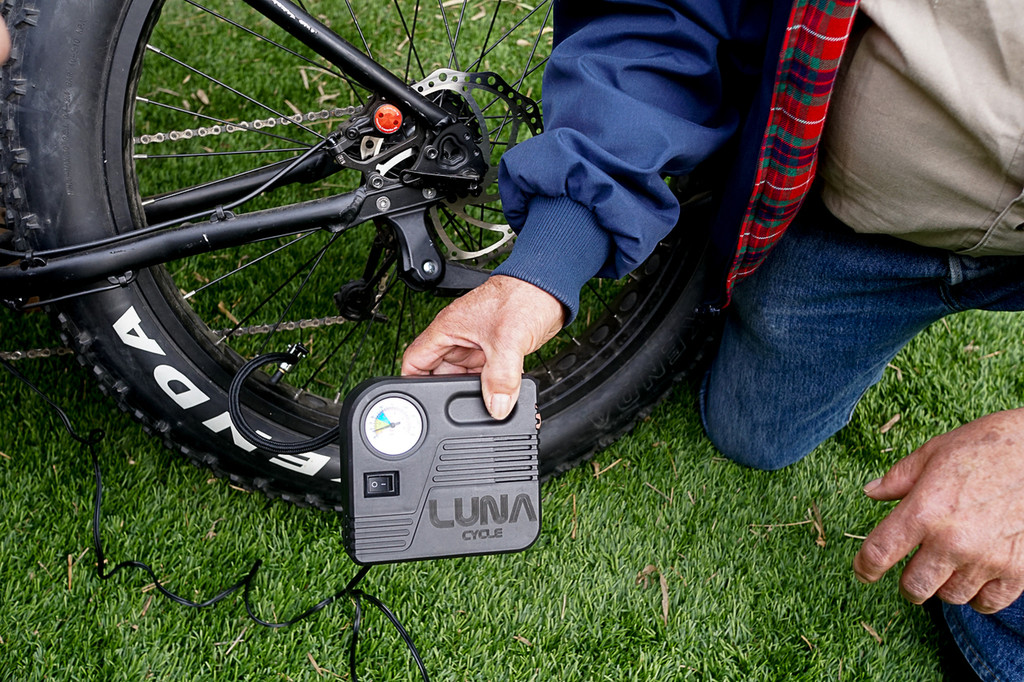 LUNA E-PUMP