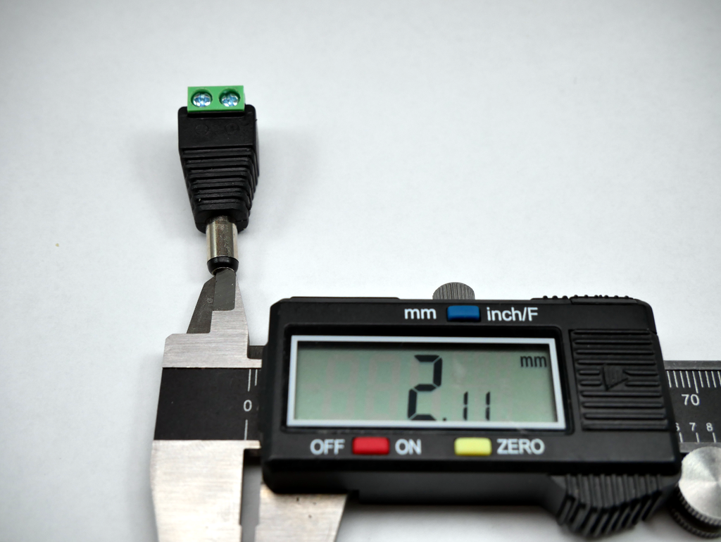 Solderless Barrel Connector