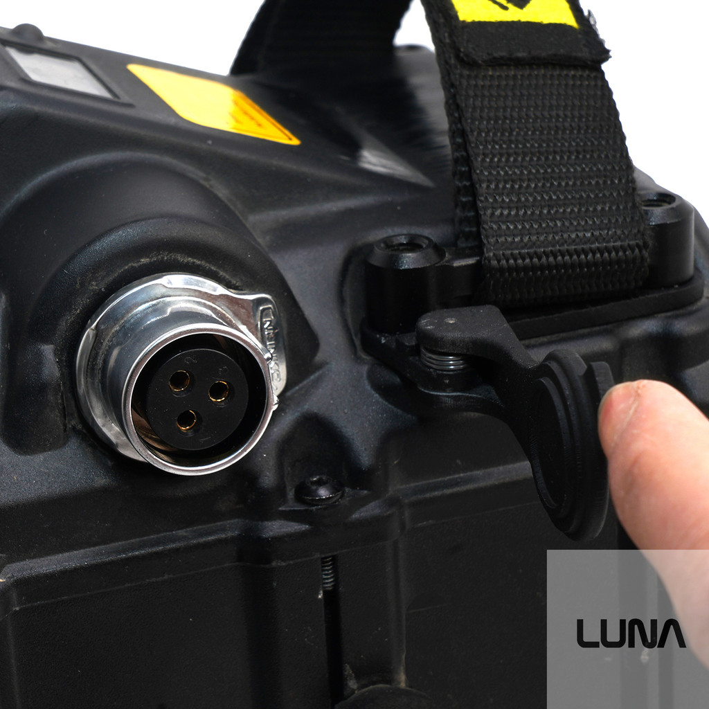 Luna Spring Loaded Battery Cap For Surron