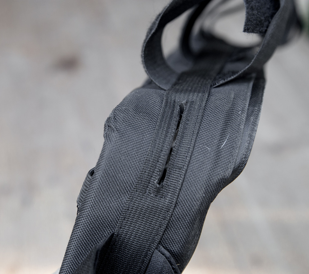 Luna Cycles Triangle Battery Bag Velcro 8 Luna Cycles Triangle Battery Bag Velcro